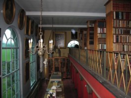 Interieur van de erfgoedbibliotheek van Stichting de Bethune